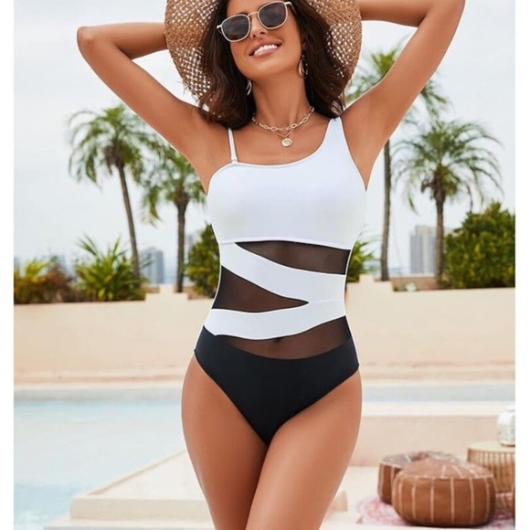 NWT Blooming Jelly Sexy One-Shoulder slimming one piece Swimsuit Size L - Picture 1 of 9